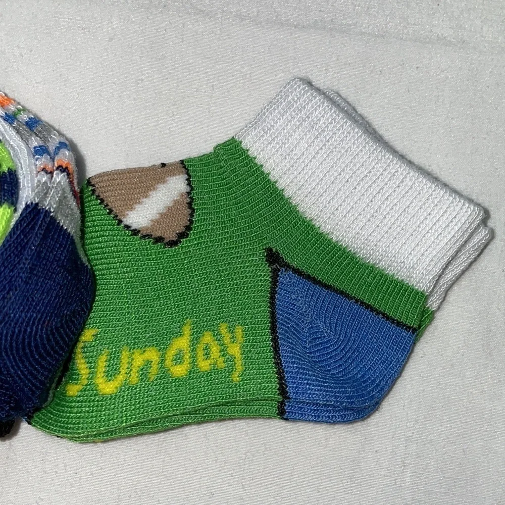 New Kids 7 Days of the Week Socks 6 - 18 Months